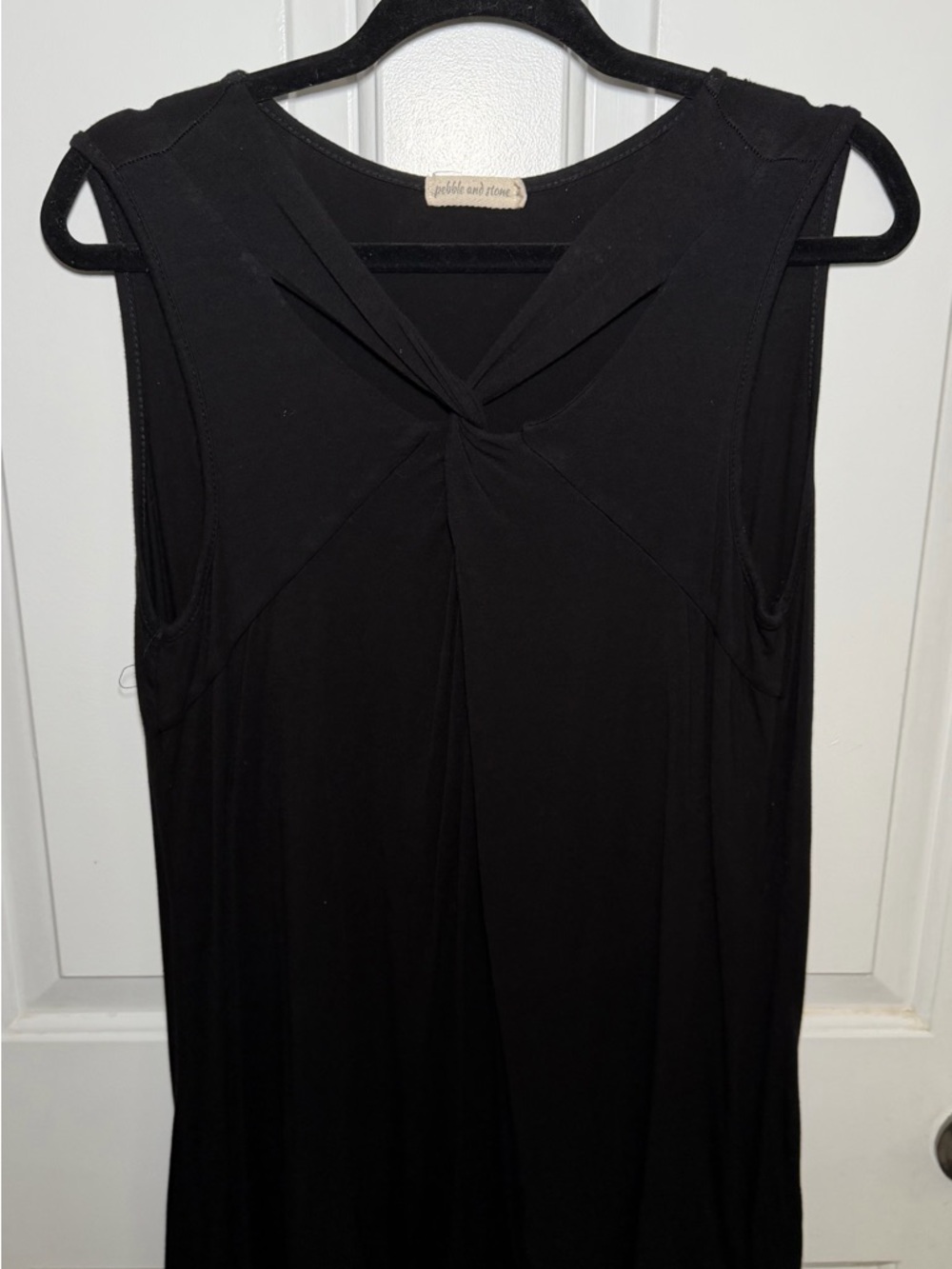Pebble & Stone Black Sleeveless Twist Front Blouse Flowy Top Women’s